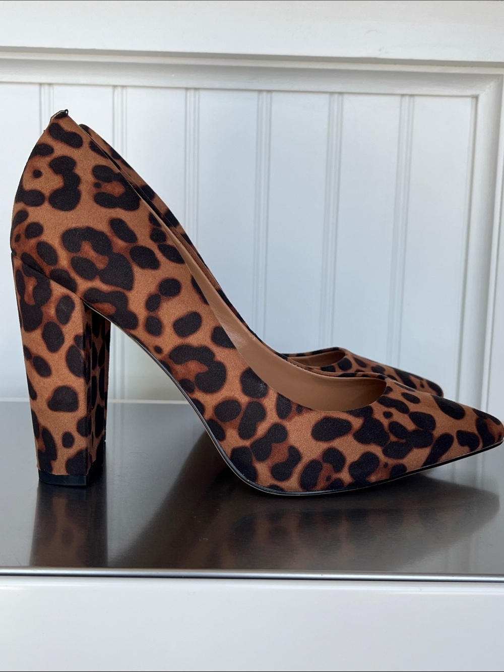 Jessica Simpson Leopard Print Block Heel Pumps Pointed Toe Size 8.5M EU39 - Picture 4 of 12